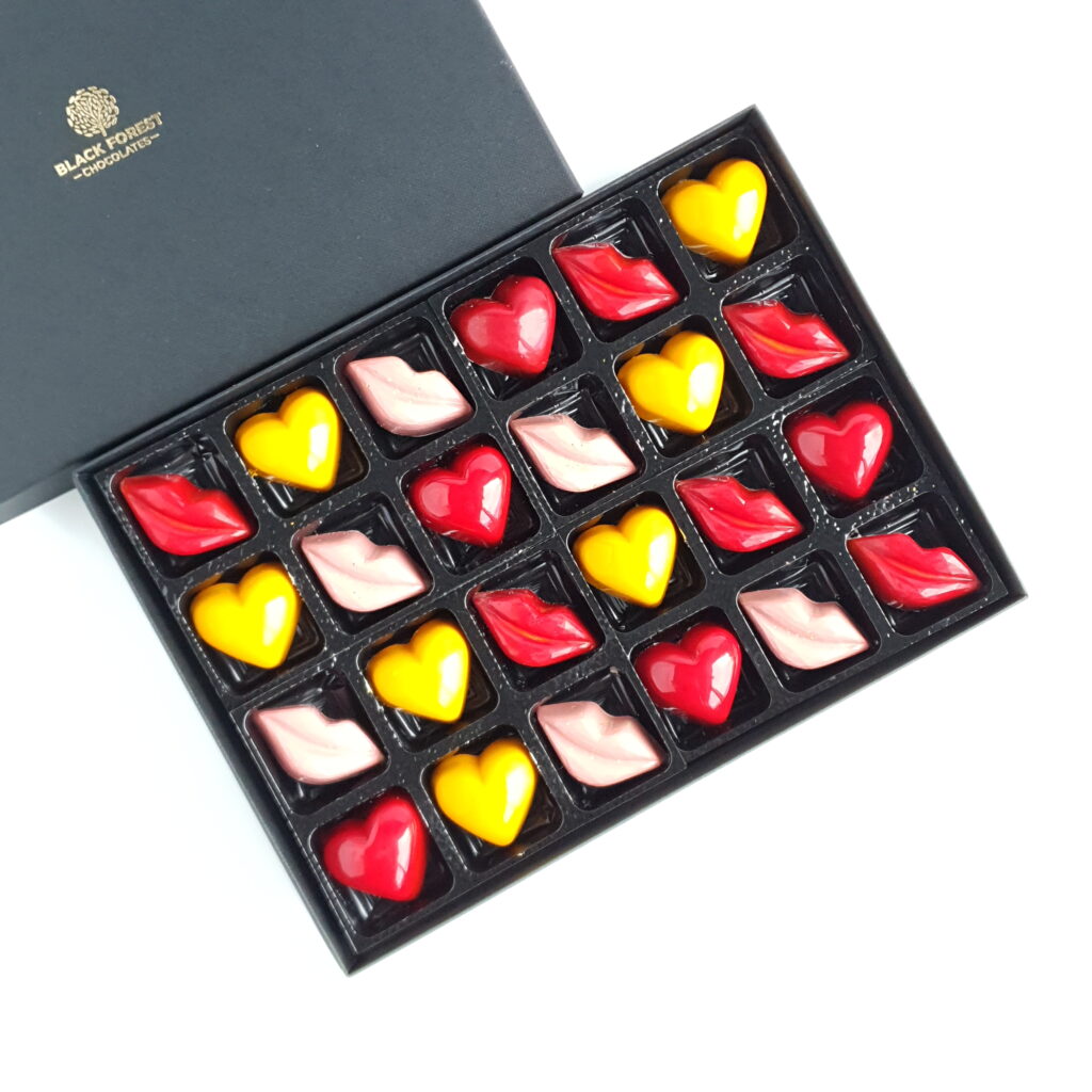 Artisanal wedding chocolates in beautiful presentation