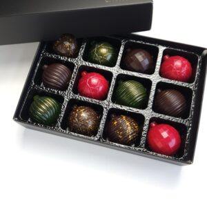 12 Chocolate Baubles - Image 3